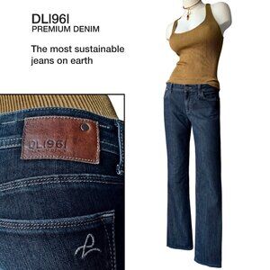 _ DL1961 Grace Premium Dark Wash Straight Leg jeans -size 30 x 31
